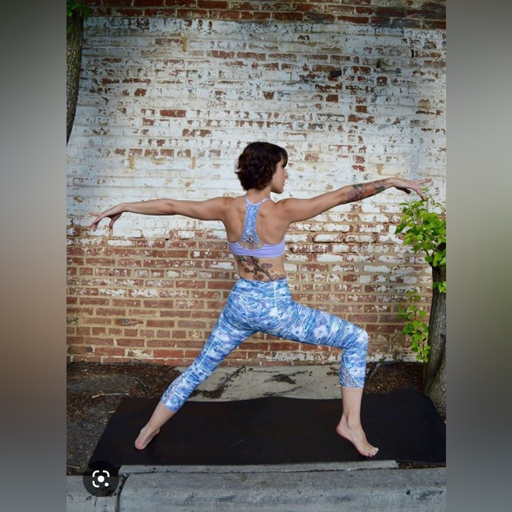 Lululemon Inspire True Self Crop ll Blurry Belle Multi Leggings 8